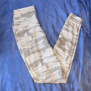 Alphalete Surface Leggings